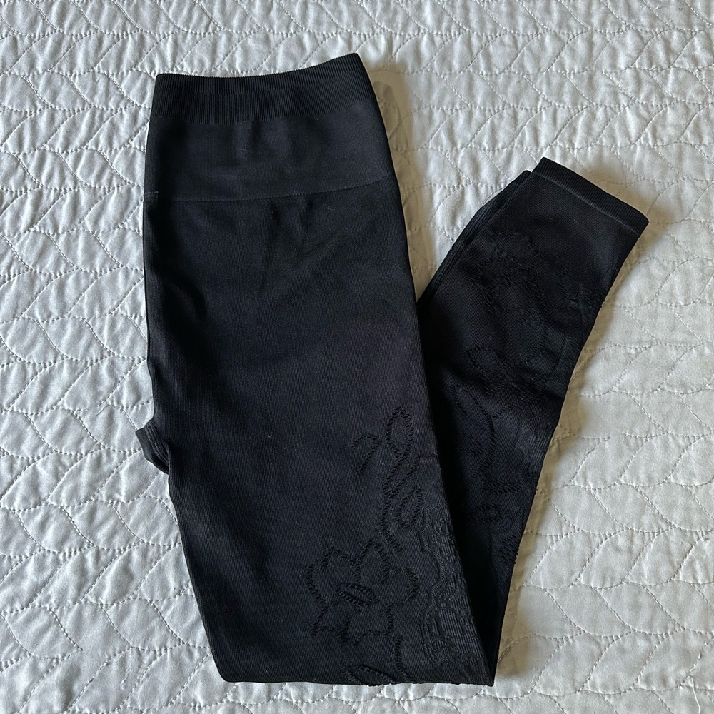 Fabletics women’s black compression leggings; size M